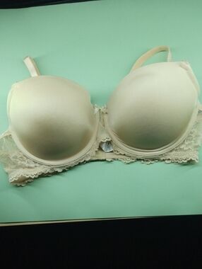 Gilligan & O'Malley Cream Lace-Trim Balconette Bra 38C